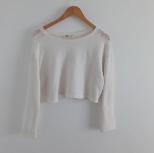 Hollister Cream/White Sweatshirt Crop-Top